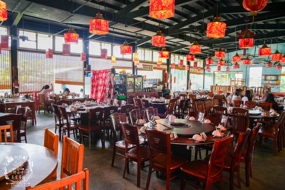 櫻の田野養生休閒農莊|超繽紛的野菜自助吧吃到飽！還有多種主餐跟飲料吧無限供應！