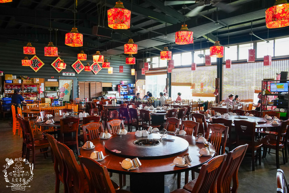 櫻の田野養生休閒農莊|超繽紛的野菜自助吧吃到飽！還有多種主餐跟飲料吧無限供應！