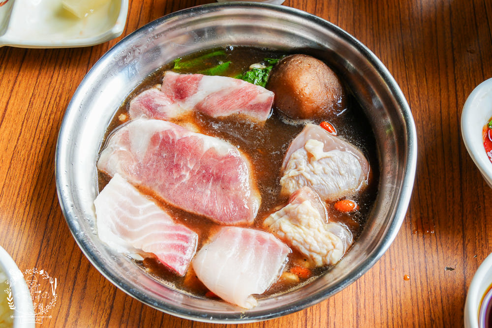 櫻の田野養生休閒農莊|超繽紛的野菜自助吧吃到飽！還有多種主餐跟飲料吧無限供應！