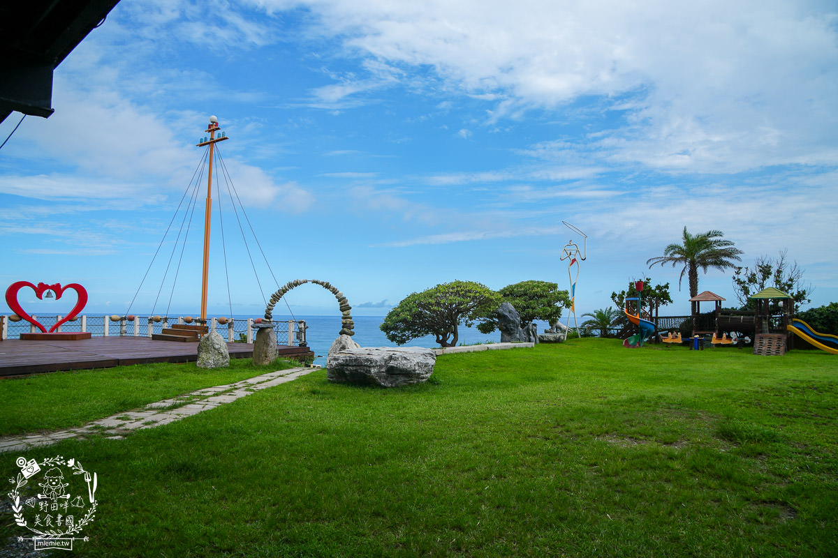 花蓮海景咖啡廳[海中天海景咖啡]絕美太平洋景觀咖啡廳！超多網美藝術裝置提供拍照！