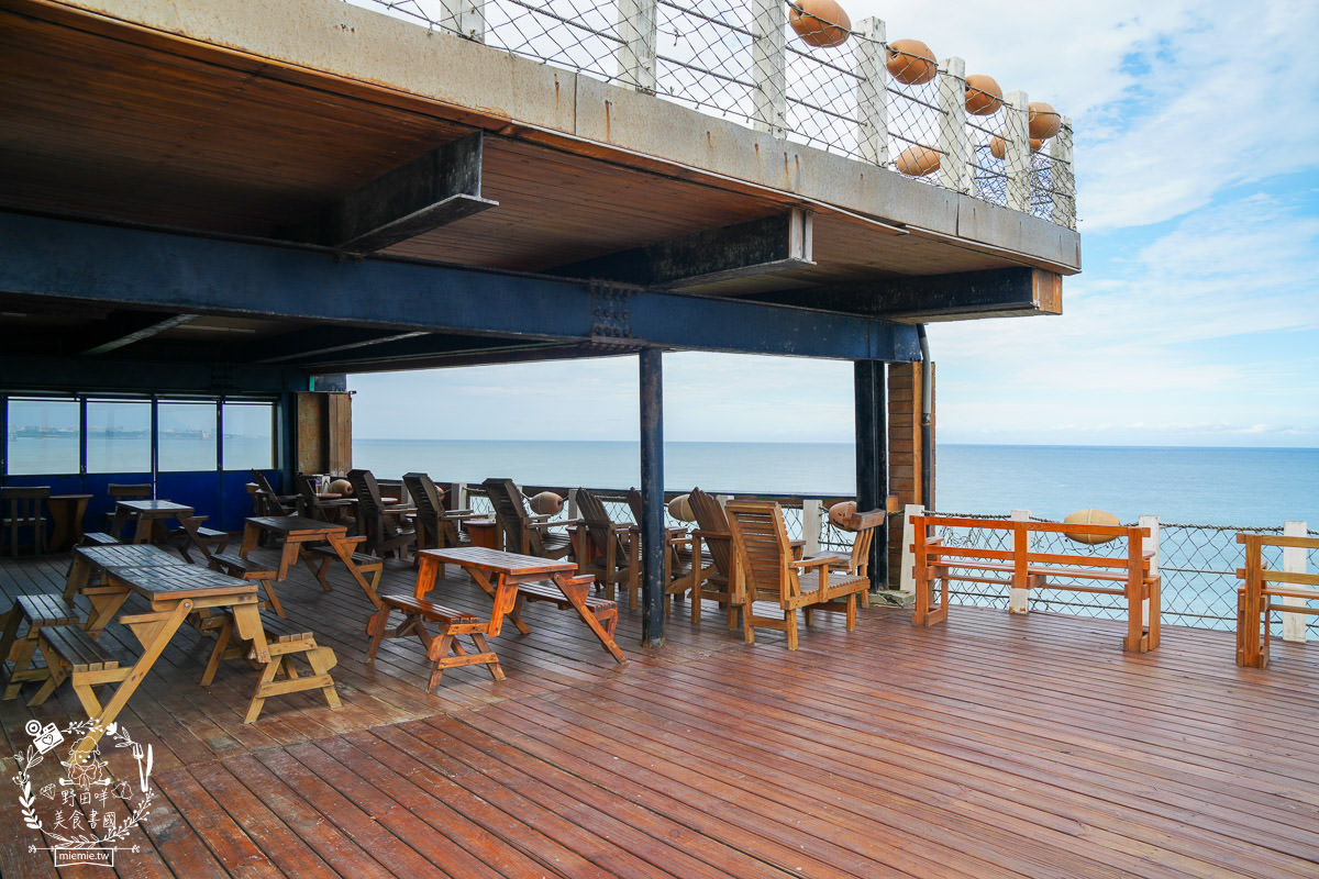 花蓮海景咖啡廳[海中天海景咖啡]絕美太平洋景觀咖啡廳！超多網美藝術裝置提供拍照！