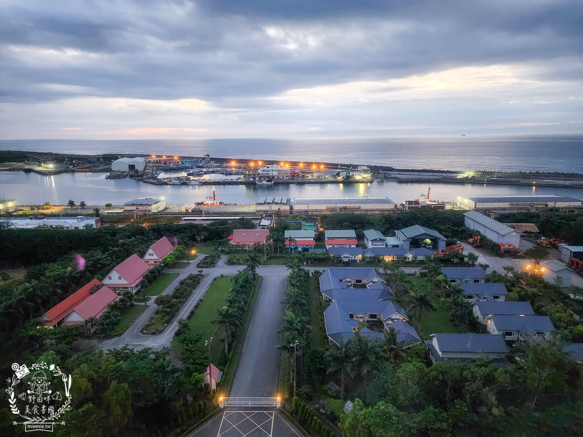花蓮飯店推薦[福容大飯店]絕美景觀和洋客房可以觀賞花蓮日出!樂齡專案免費櫻田野養生鍋+a2 水岸園區遊湖券！