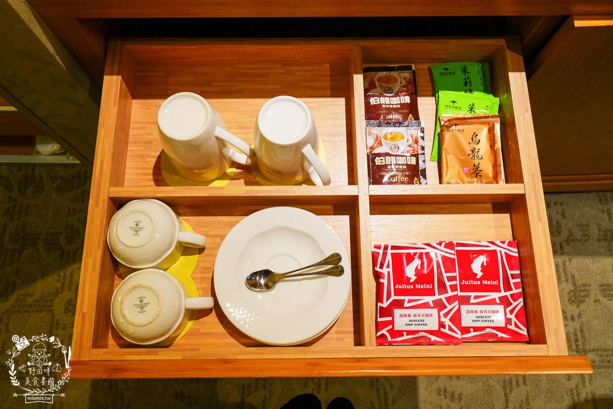 花蓮飯店推薦[福容大飯店]絕美景觀和洋客房可以觀賞花蓮日出!樂齡專案免費櫻田野養生鍋+a2 水岸園區遊湖券！