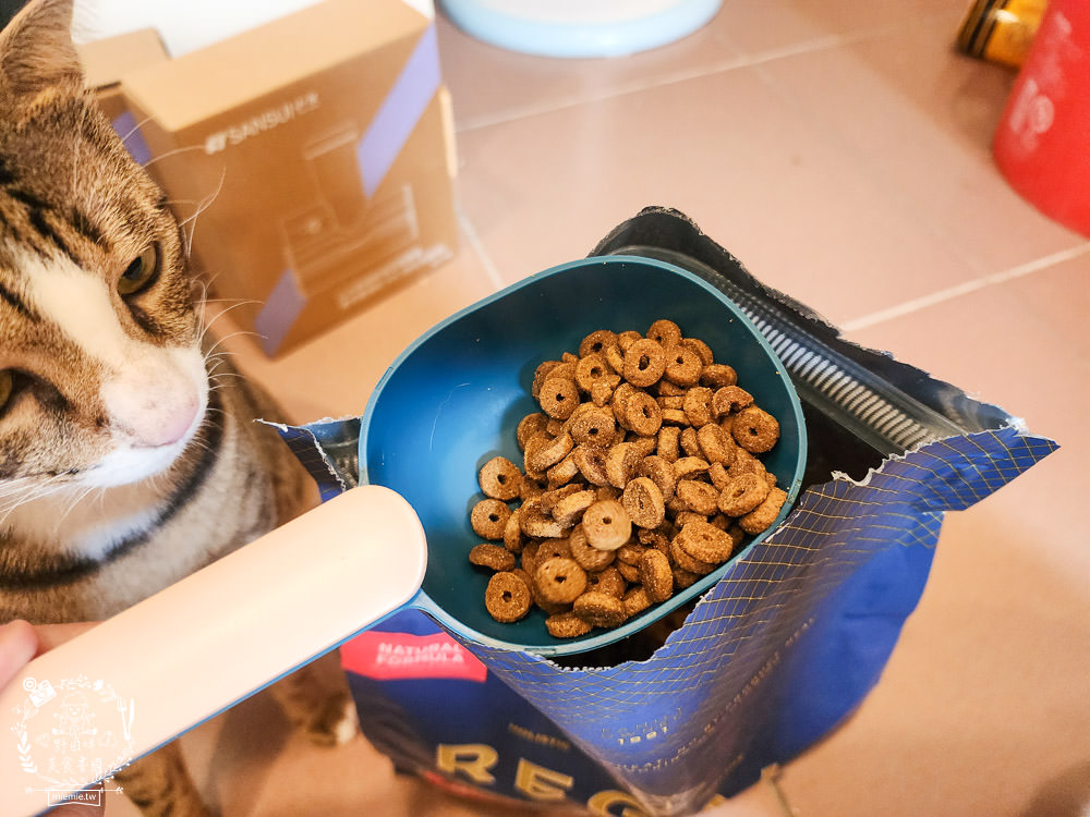 美國寵物飼料推薦[芮格爾天然寵糧]機能性飼料開箱！適口性極佳的貓咪飼料！