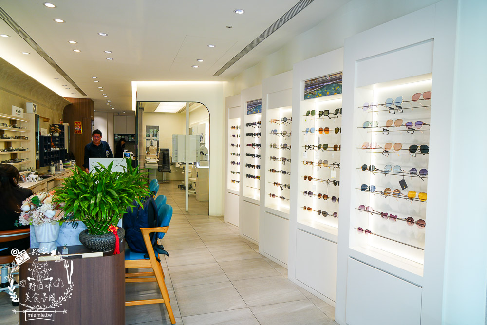 BRAGi量身訂製眼鏡旗鑑店-好雅眼鏡/高雄客製眼鏡推薦/30年經驗專業三民區眼鏡 - 第24張圖 BRAGi量身訂製眼鏡旗鑑店-好雅眼鏡/高雄客製眼鏡推薦/30年經驗專業三民區眼鏡