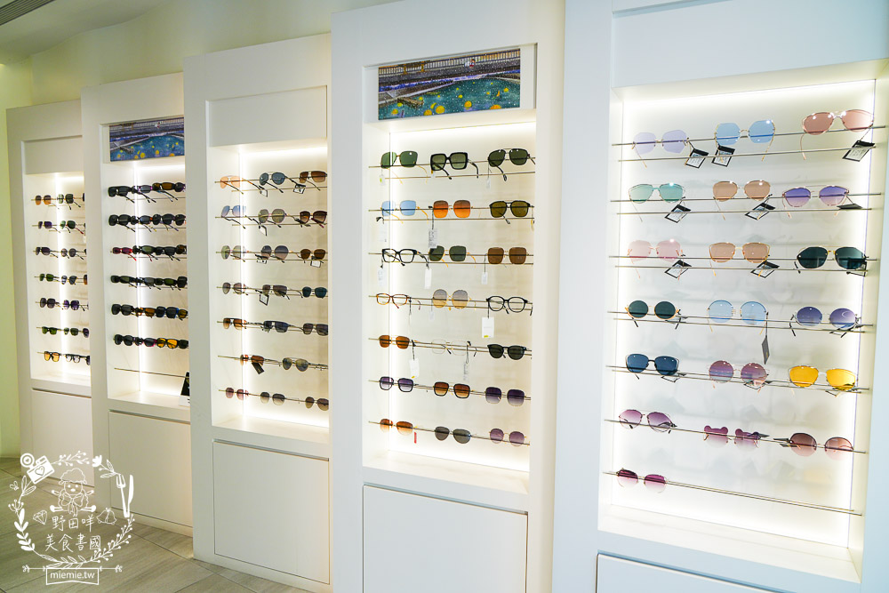 BRAGi量身訂製眼鏡旗鑑店-好雅眼鏡/高雄客製眼鏡推薦/30年經驗專業三民區眼鏡 - 第26張圖 BRAGi量身訂製眼鏡旗鑑店-好雅眼鏡/高雄客製眼鏡推薦/30年經驗專業三民區眼鏡