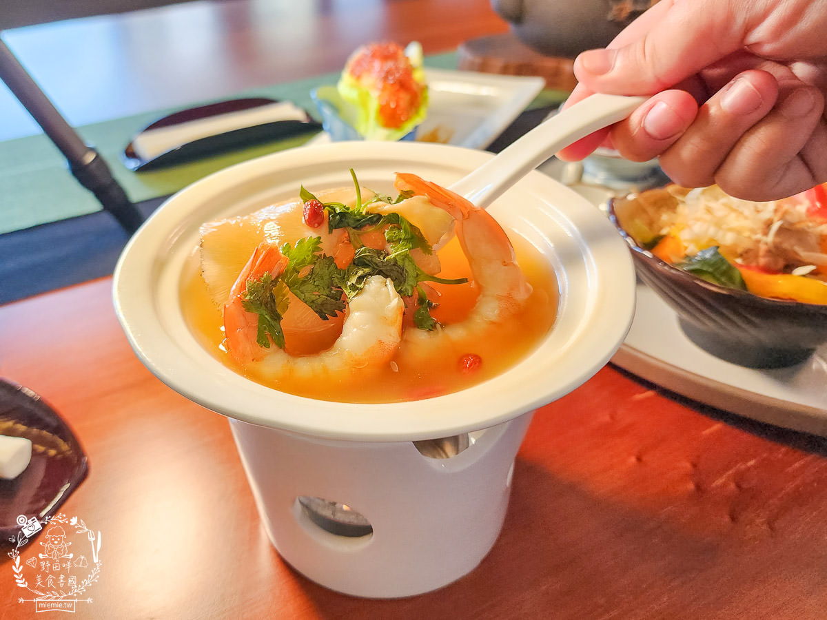 鳥松景觀餐廳[無我茶禪]絕美貴氣的庭園造景結合詩情畫意的禪風擺設!採預約制的精緻日式料理！高雄生日餐廳推薦