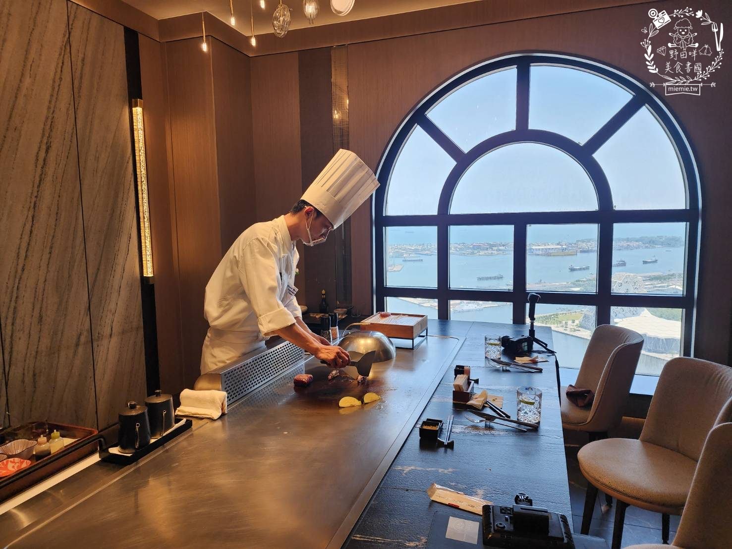 焰‧鐵板燒|高雄漢來大飯店絕美景觀鐵板燒餐廳!45樓高空欣賞高雄美景!高雄生日餐廳推薦！