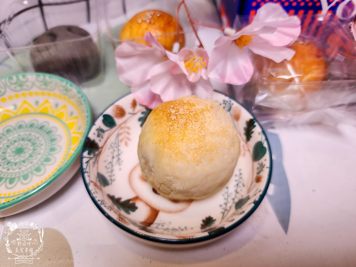 中秋節禮盒推薦[王西勢蛋黃酥禮盒]超多口味的人氣蛋黃酥禮盒！精美禮盒送禮自用兩相宜～