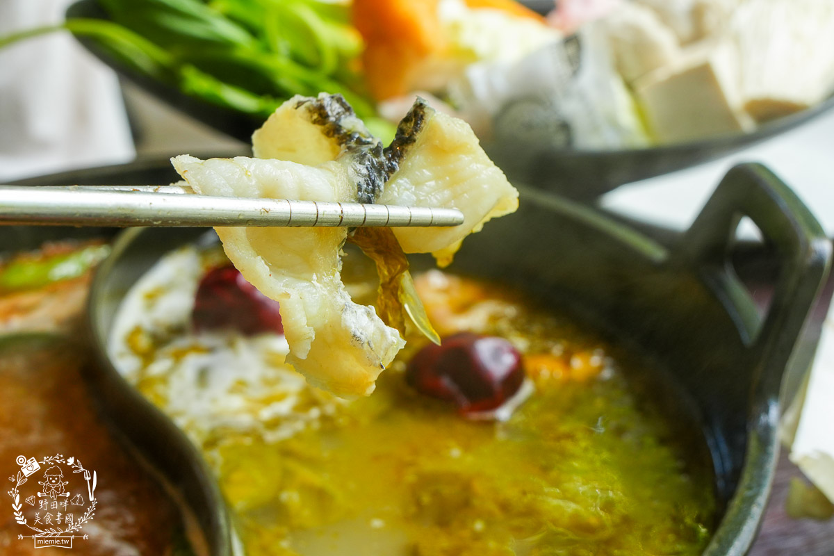 高雄火鍋自助吧吃到飽|肉多多火鍋高雄大順店|生日當月送超精美的生日肉蛋糕!