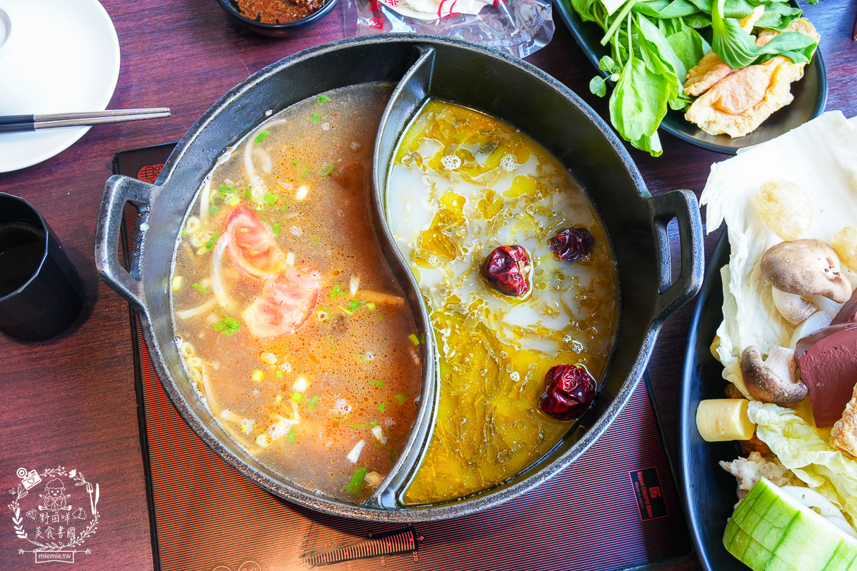 高雄火鍋自助吧吃到飽|肉多多火鍋高雄大順店|生日當月送超精美的生日肉蛋糕!