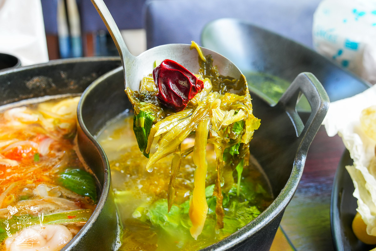 高雄火鍋自助吧吃到飽|肉多多火鍋高雄大順店|生日當月送超精美的生日肉蛋糕!