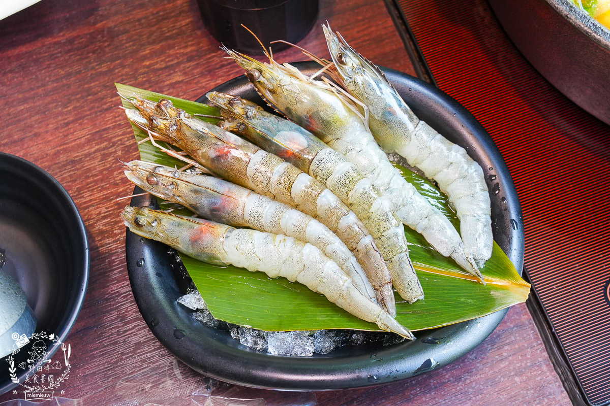 高雄火鍋自助吧吃到飽|肉多多火鍋高雄大順店|生日當月送超精美的生日肉蛋糕!