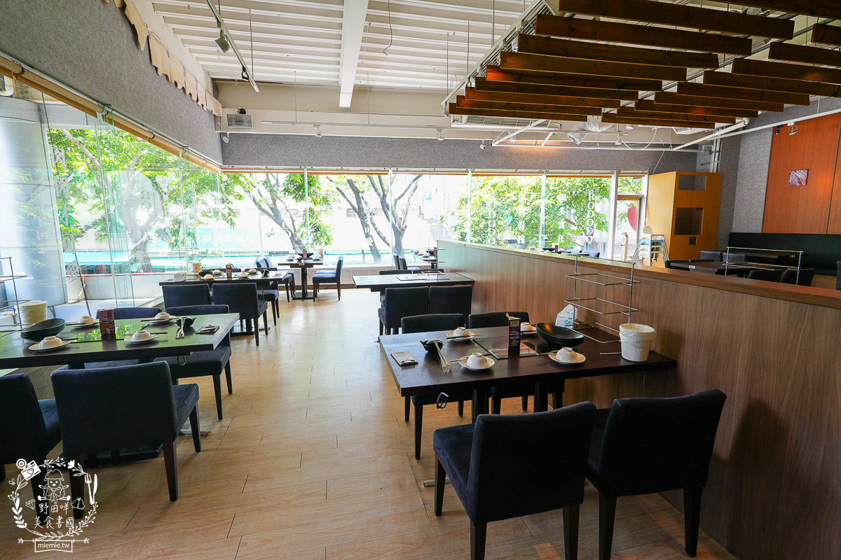 高雄火鍋自助吧吃到飽|肉多多火鍋高雄大順店|生日當月送超精美的生日肉蛋糕!