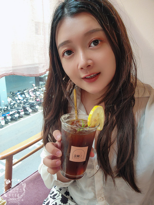 高雄網美咖啡廳推薦[隅室咖啡 us café 六合店]奢華高貴的絕美早午餐咖啡店！