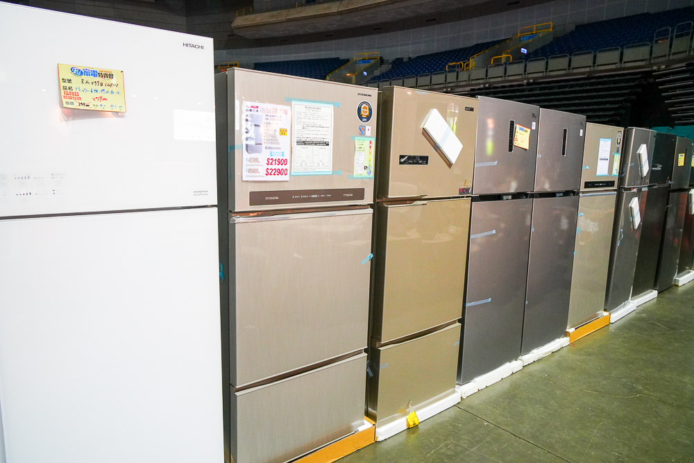 高雄巨蛋Fy家電聯合特賣會|家電最低3折起|行李箱65折|寢具買一送一|美妝保養價格超優惠!