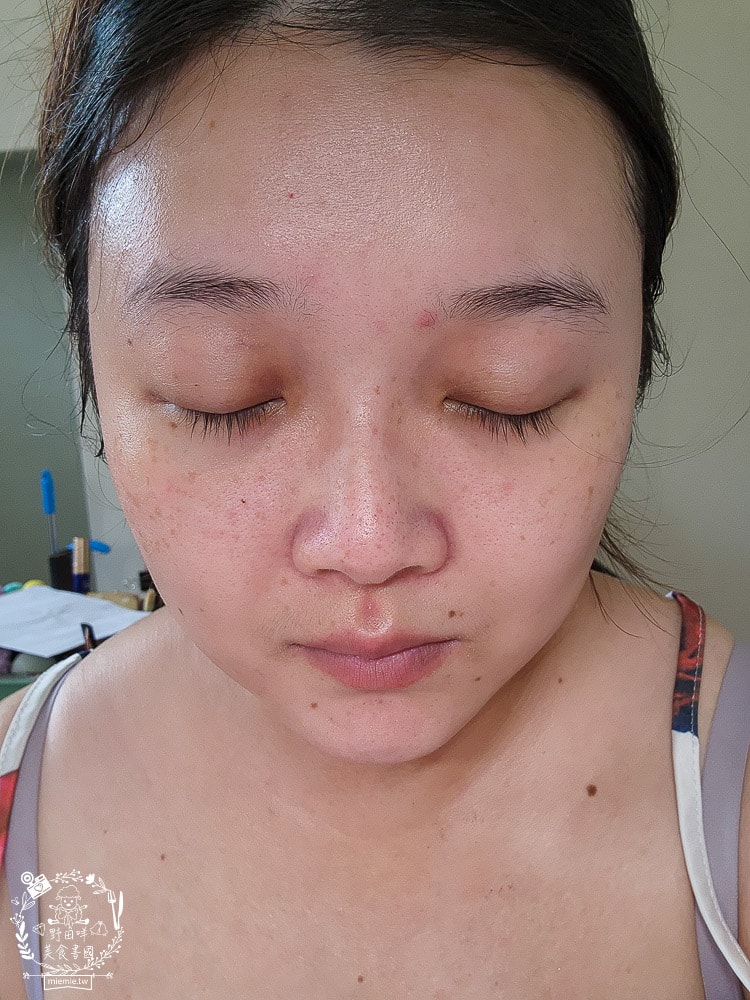 扉珞霓V皙白晶|白皙C晶片科技！餵皮膚吃新鮮的維他命C比口服更容易被吸收！