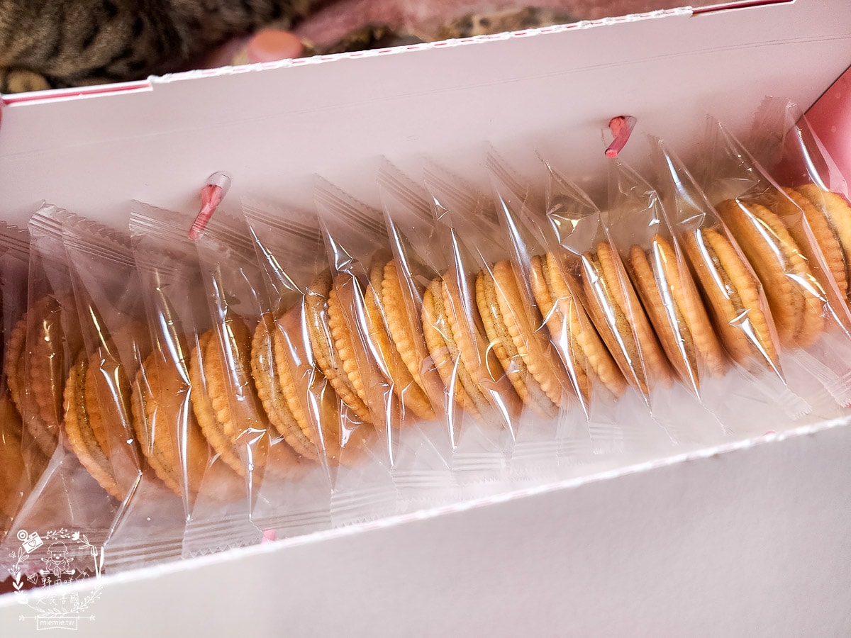 六度本舖|號稱高雄第一好吃牛軋糖|超精美禮盒居然有烏魚子口味的牛軋糖?!結婚禮盒、中秋節禮盒推薦! - 第12張圖 六度本舖|號稱高雄第一好吃牛軋糖|超精美禮盒居然有烏魚子口味的牛軋糖?!結婚禮盒、中秋節禮盒推薦!