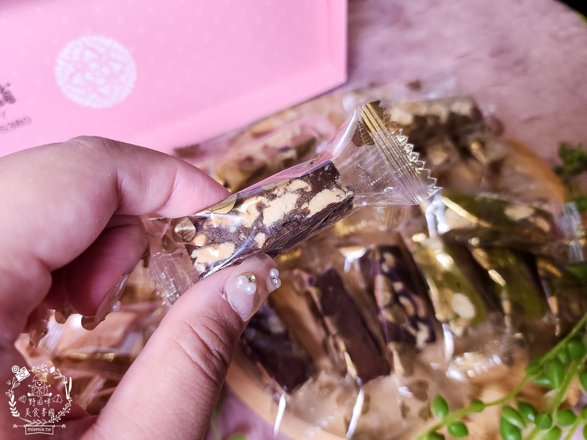 六度本舖|號稱高雄第一好吃牛軋糖|超精美禮盒居然有烏魚子口味的牛軋糖?!結婚禮盒、中秋節禮盒推薦! - 第24張圖 六度本舖|號稱高雄第一好吃牛軋糖|超精美禮盒居然有烏魚子口味的牛軋糖?!結婚禮盒、中秋節禮盒推薦!