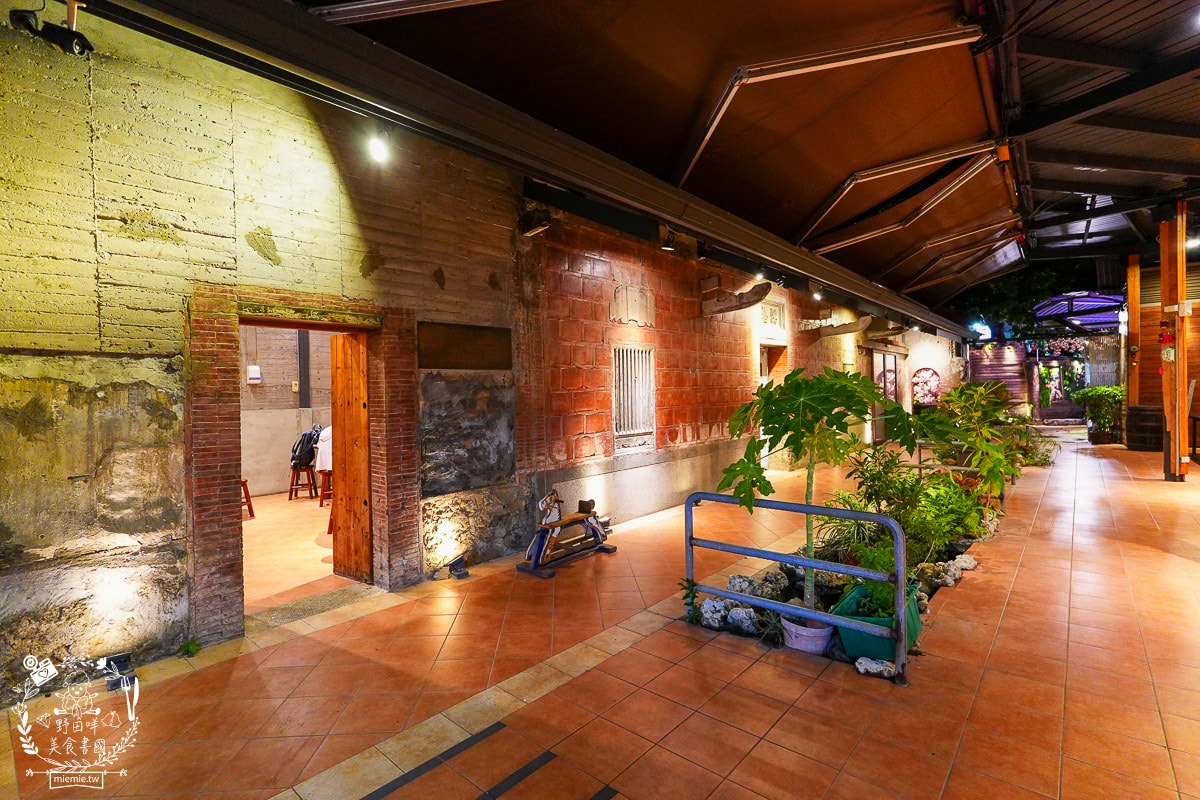 高雄海鮮粥推薦|粥老大花園景觀餐廳|海鮮多到覆蓋主食的高CP值的高雄海鮮粥！