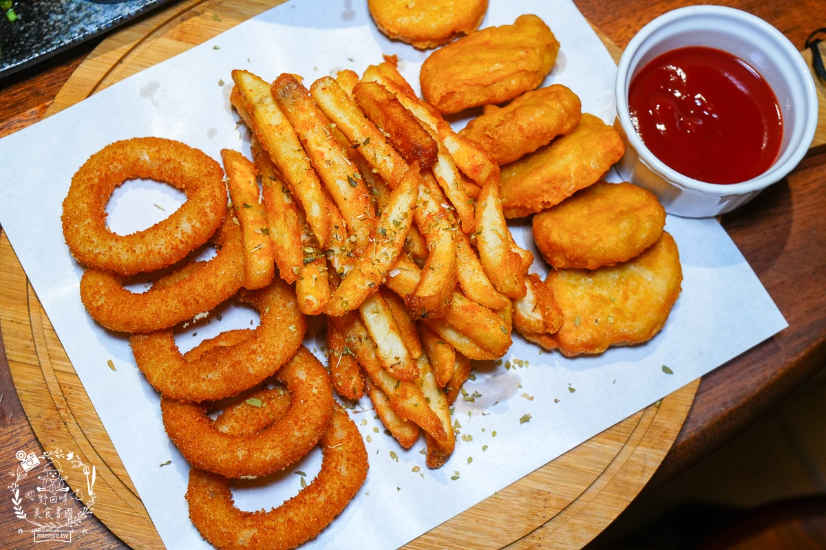 高雄海鮮粥推薦|粥老大花園景觀餐廳|海鮮多到覆蓋主食的高CP值的高雄海鮮粥！