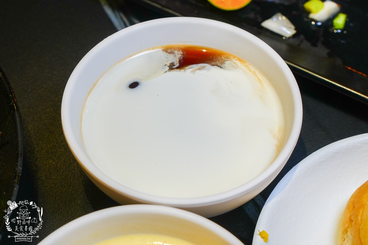 高雄串燒吃到飽[開串乾鍋串燒吃到飽]連平日都大客滿的乾鍋吃到飽餐廳！