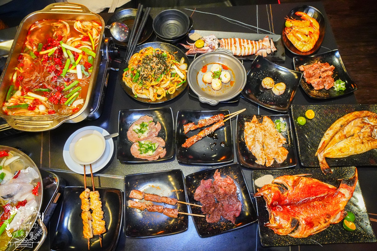 高雄串燒吃到飽[開串乾鍋串燒吃到飽]連平日都大客滿的乾鍋吃到飽餐廳！