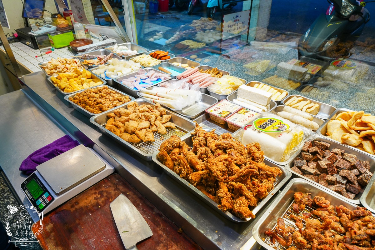 高雄苓雅鹽酥雞/鹹酥雞推薦[鹽酥紀]從屏東紅到高雄的文青鹽酥雞店!中興夜市宵夜鹽酥雞推薦!