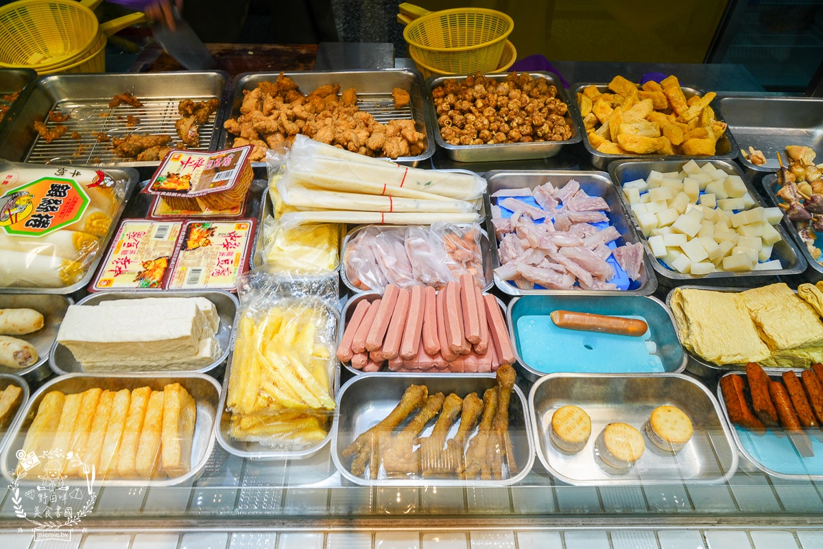 高雄苓雅鹽酥雞/鹹酥雞推薦[鹽酥紀]從屏東紅到高雄的文青鹽酥雞店!中興夜市宵夜鹽酥雞推薦!