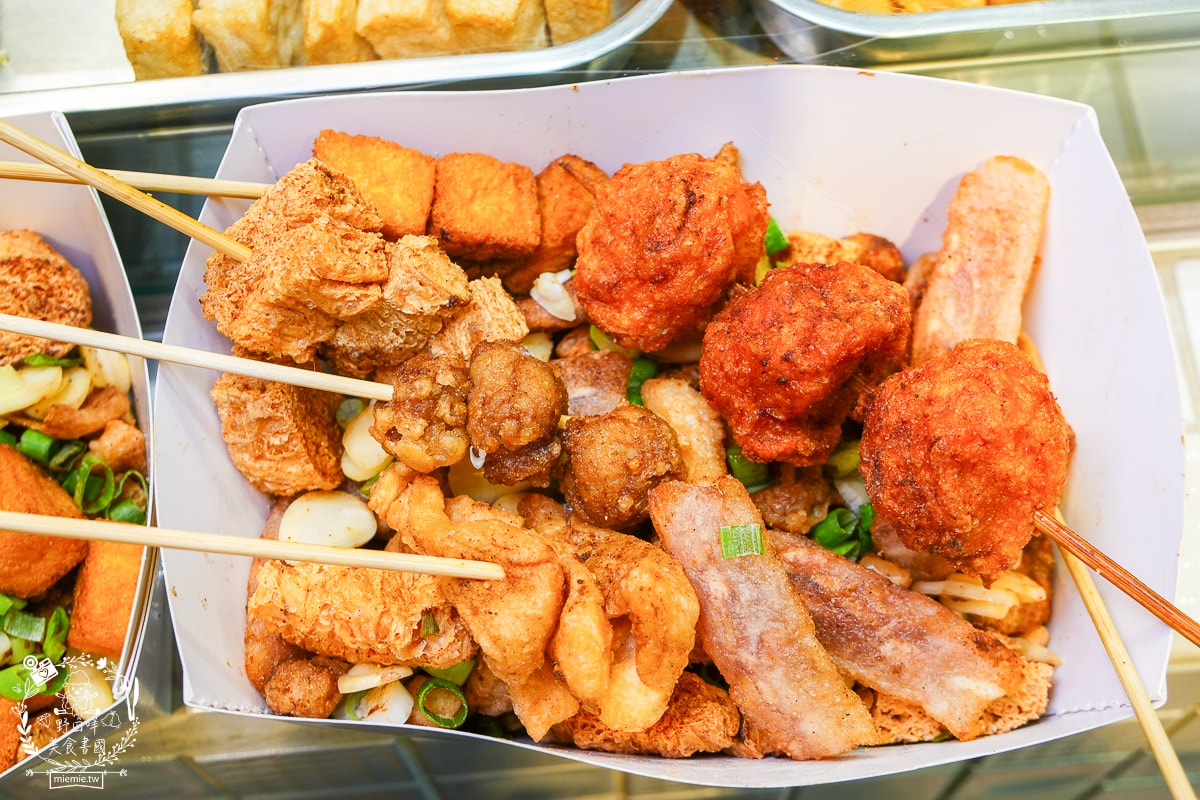 高雄苓雅鹽酥雞/鹹酥雞推薦[鹽酥紀]從屏東紅到高雄的文青鹽酥雞店!中興夜市宵夜鹽酥雞推薦!