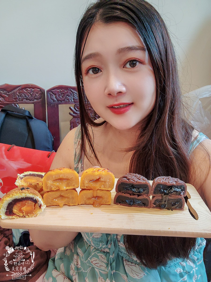 2024蛋黃酥推薦[楓茶記]被冰火菠蘿油耽誤的月餅店!人氣菠蘿蛋黃酥每年完售!龍年造型奶黃流心超霸氣!