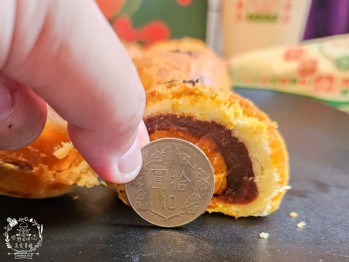 2024蛋黃酥推薦[楓茶記]被冰火菠蘿油耽誤的月餅店!人氣菠蘿蛋黃酥每年完售!龍年造型奶黃流心超霸氣!