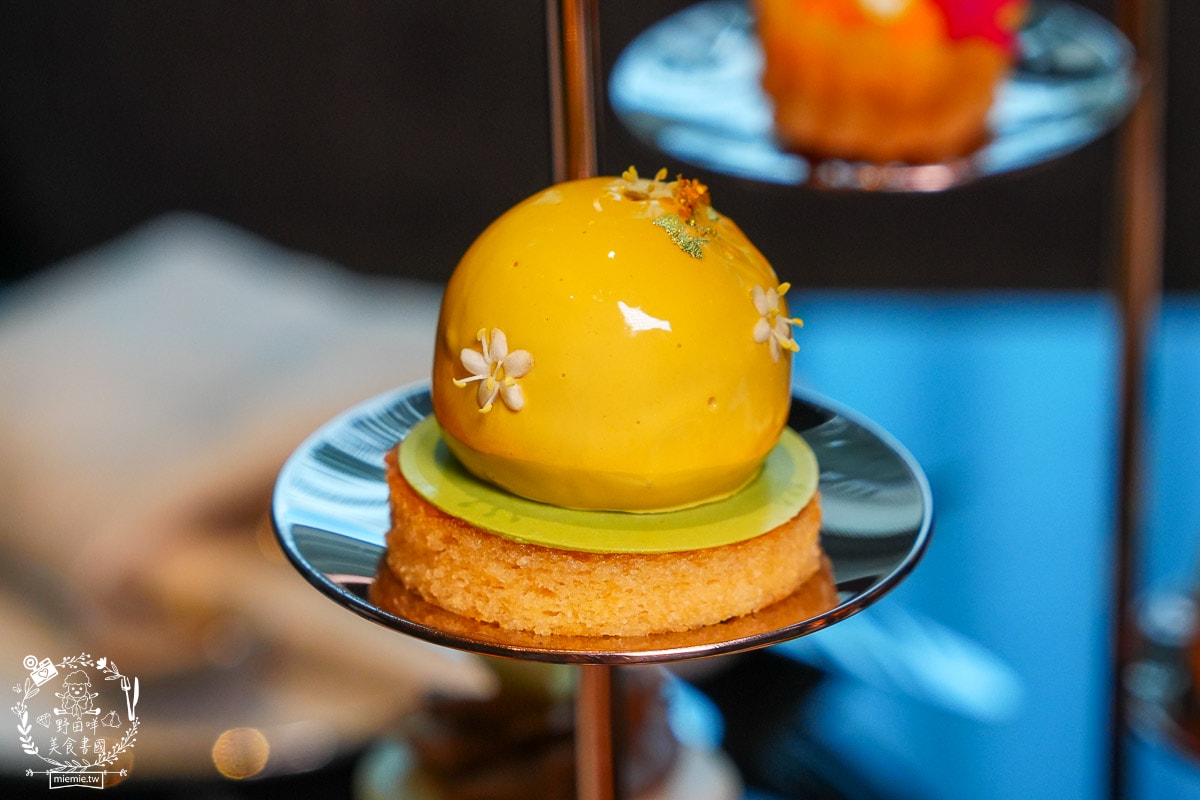 高雄洲際酒店BL.T33 大廳酒吧超夢幻奢華的英式下午茶甜點！高貴裝潢超適合網美打卡拍照！