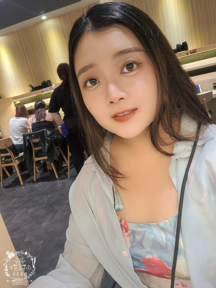 高雄首間一条通就在鳳山大潤發！引進了日本新幹線迴台系統的列車壽司！