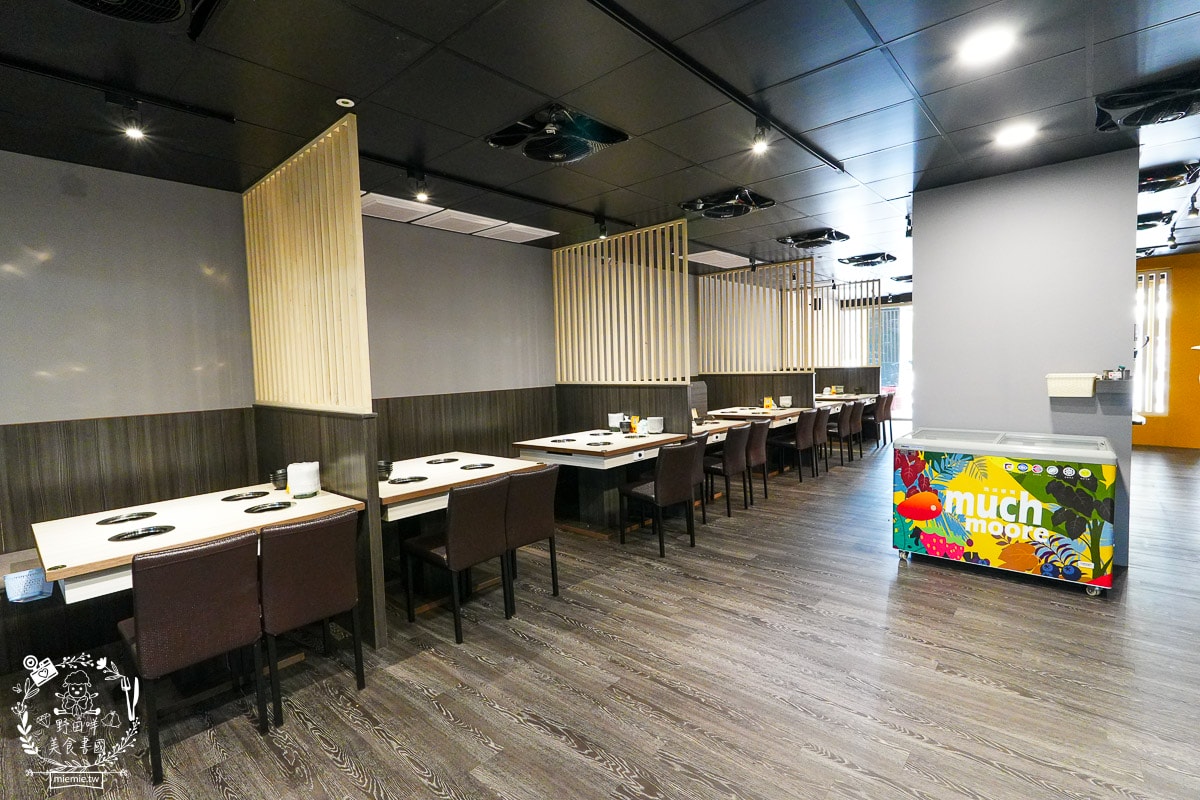 台南24小時火鍋推薦[九鼎鍋台南大同店]現切肉片居然能涮出鮮美牛肉湯？起司泡麵煮起來超銷魂～