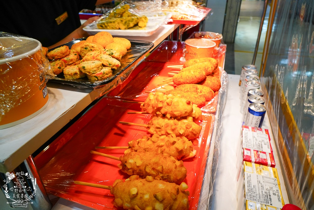 大遠百韓國展9/5~9/17的韓流魅力特賣會場！現場販售超多人氣韓國食品居然可以免費試吃試喝？！