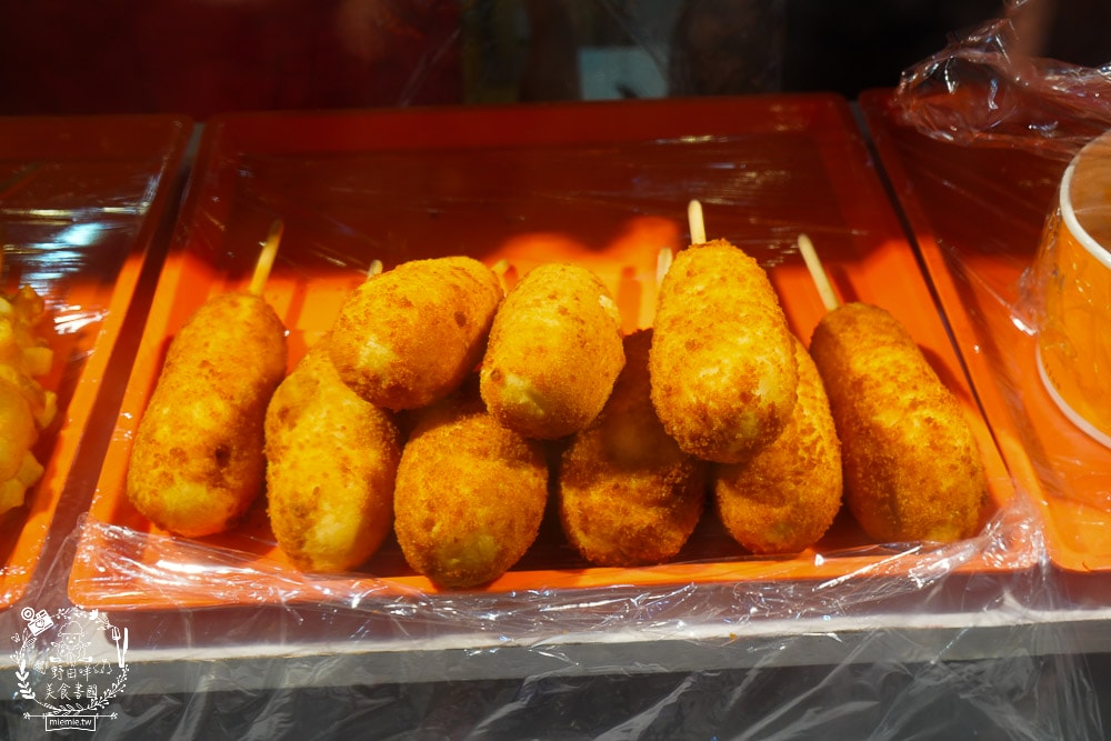 大遠百韓國展9/5~9/17的韓流魅力特賣會場！現場販售超多人氣韓國食品居然可以免費試吃試喝？！