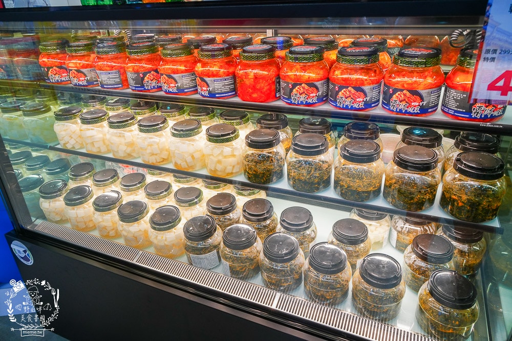 大遠百韓國展9/5~9/17的韓流魅力特賣會場！現場販售超多人氣韓國食品居然可以免費試吃試喝？！