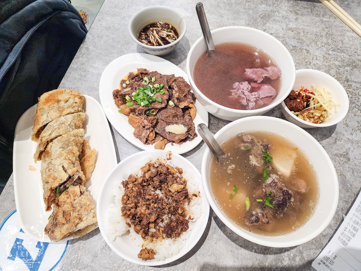 文章牛肉湯|台南未營業就開始排隊的人氣牛肉湯！買牛腩湯送牛肉燥飯！台南必吃牛肉湯！