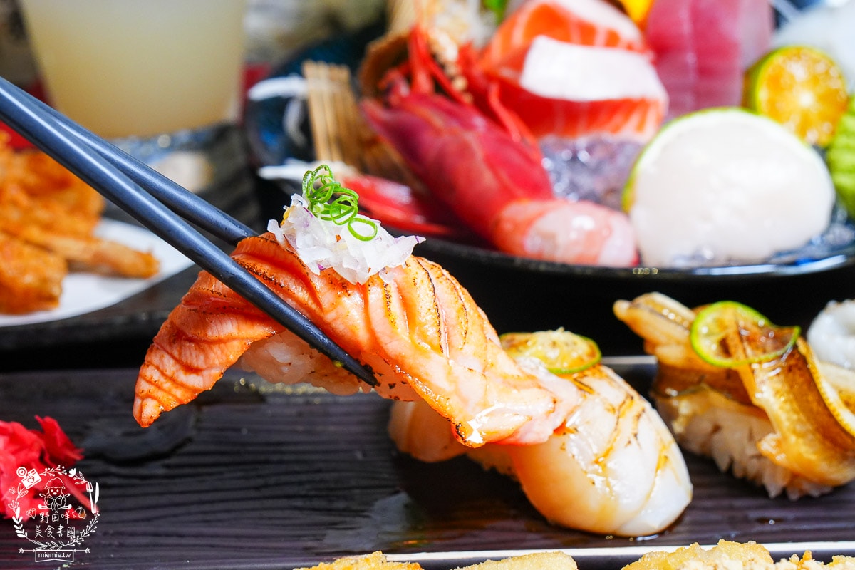 高雄左營居酒屋推薦[柶築晚酌の店]濃厚日本風的居酒屋！巨蛋商圈的深夜食堂！