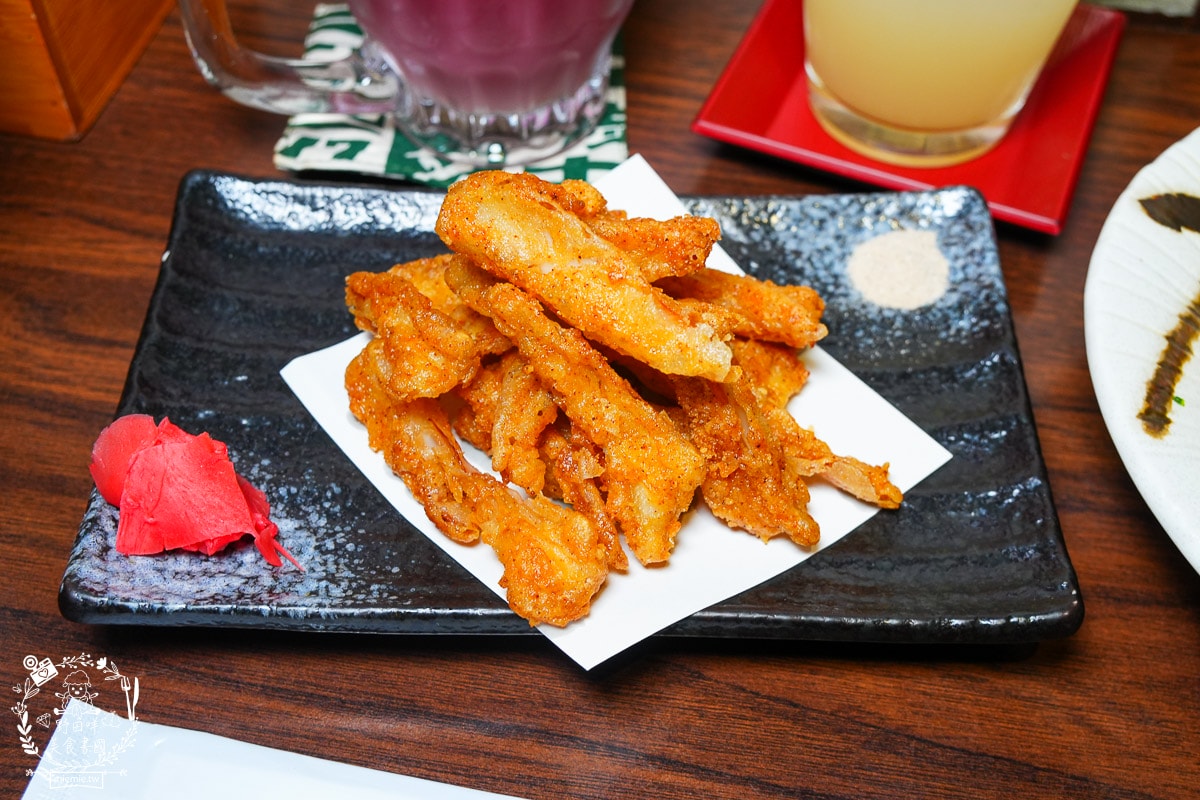 高雄左營居酒屋推薦[柶築晚酌の店]濃厚日本風的居酒屋！巨蛋商圈的深夜食堂！