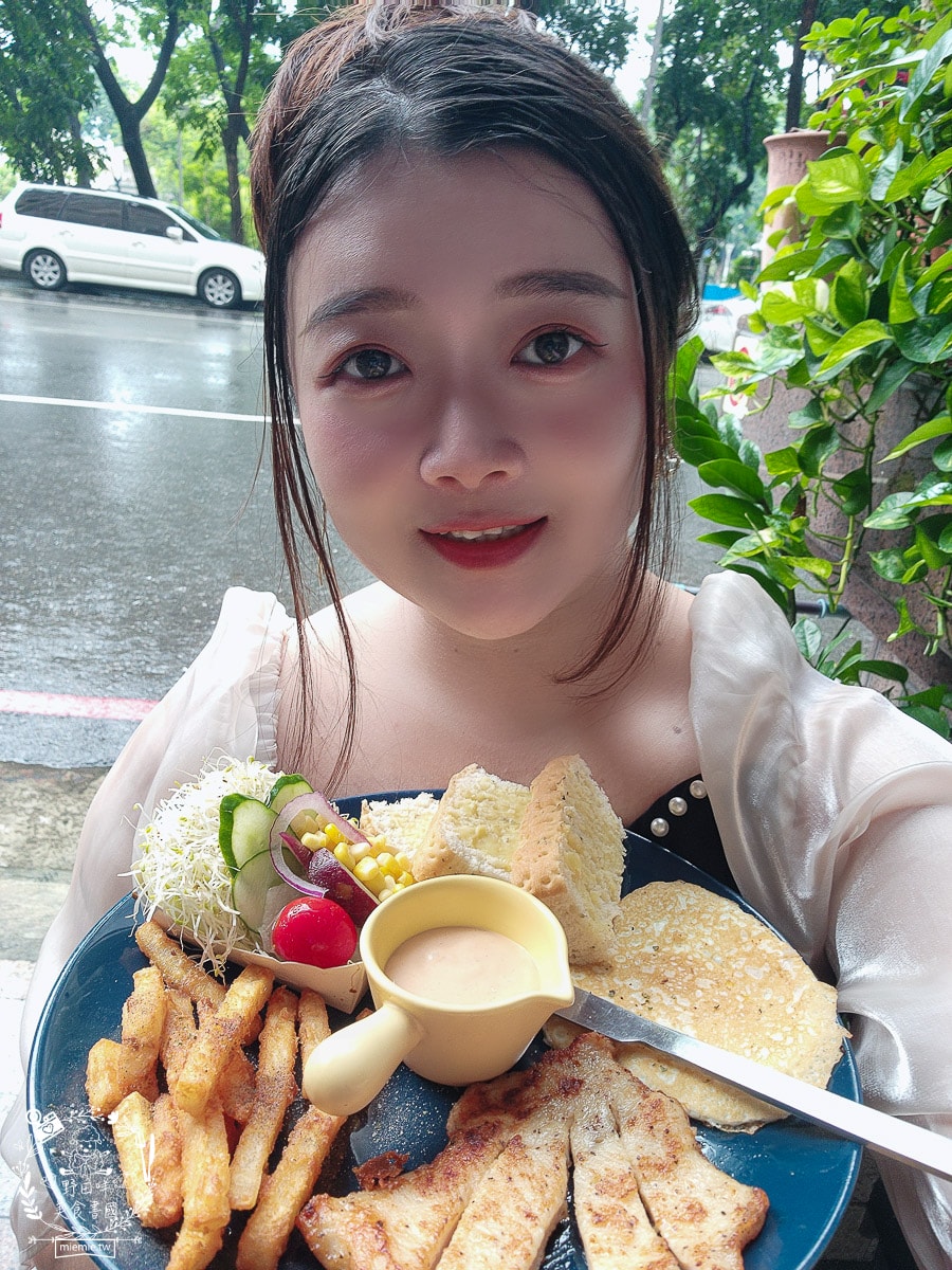 桔田村早午餐|三民區早午餐推薦！河堤商圈營業七年的經典早餐店！超多品項的餐點可以選擇