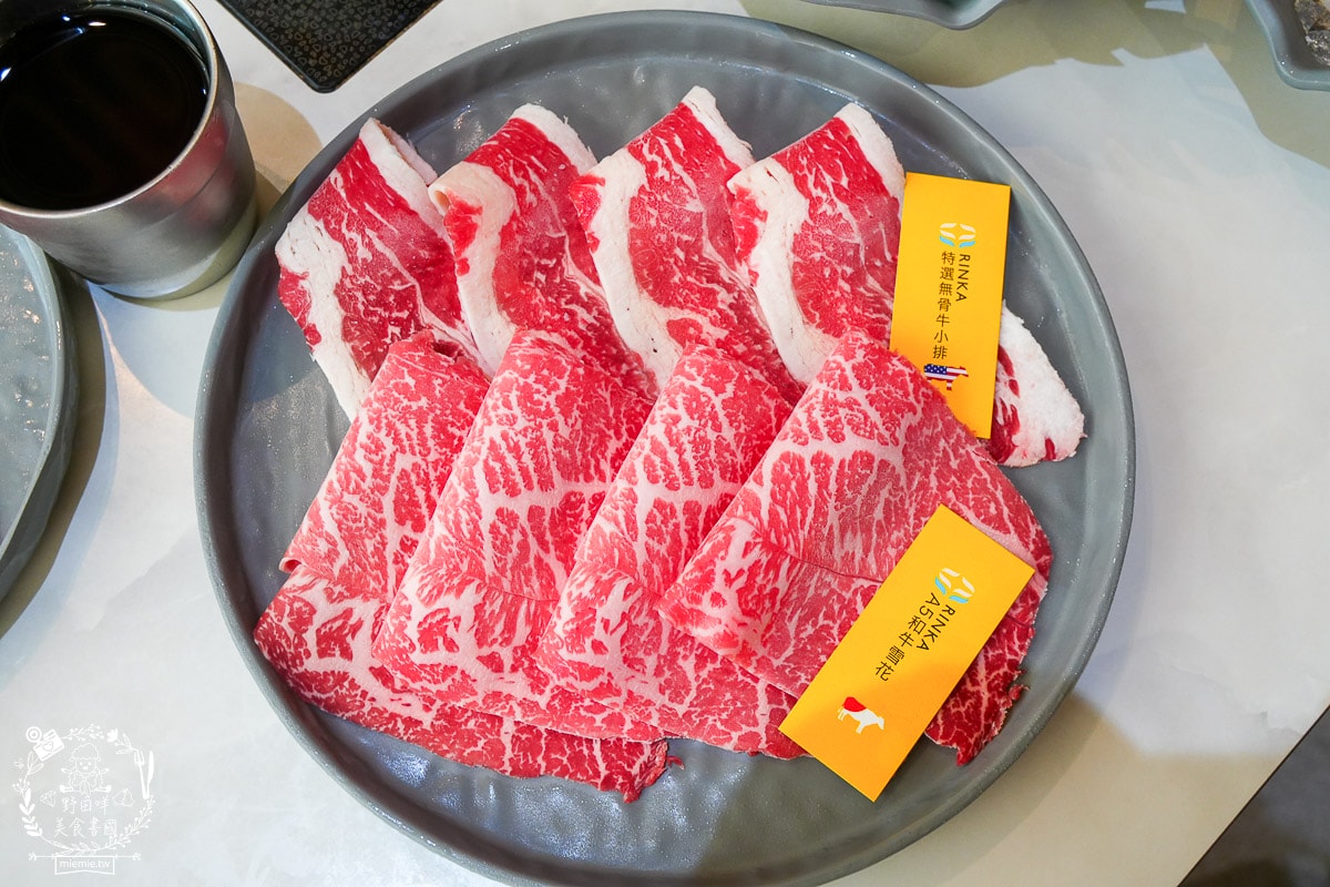 梨花A5和牛放題|高雄最低1799就能日本A5和牛+帝王蟹+胭脂蝦吃到飽！高雄帝王蟹吃到飽！