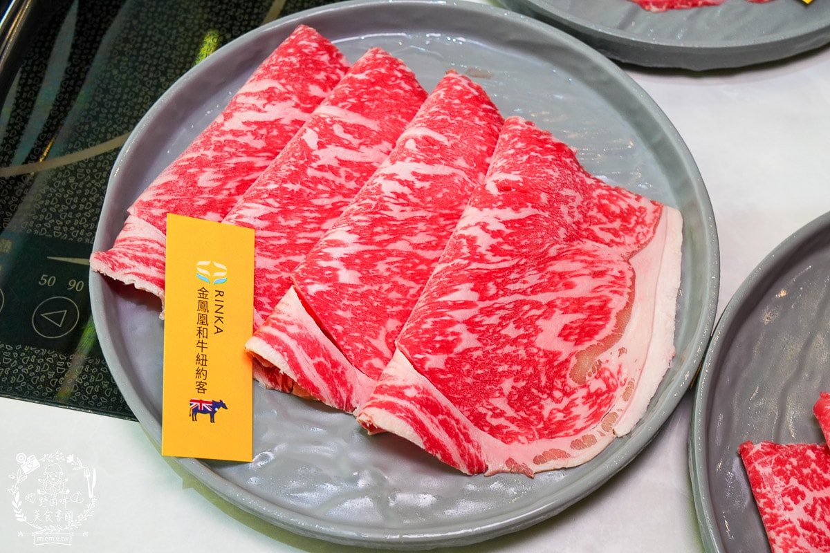 梨花A5和牛放題|高雄最低1799就能日本A5和牛+帝王蟹+胭脂蝦吃到飽！高雄帝王蟹吃到飽！