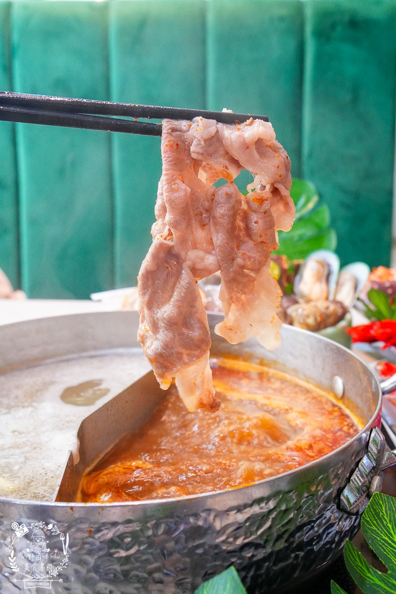 梨花A5和牛放題|高雄最低1799就能日本A5和牛+帝王蟹+胭脂蝦吃到飽！高雄帝王蟹吃到飽！