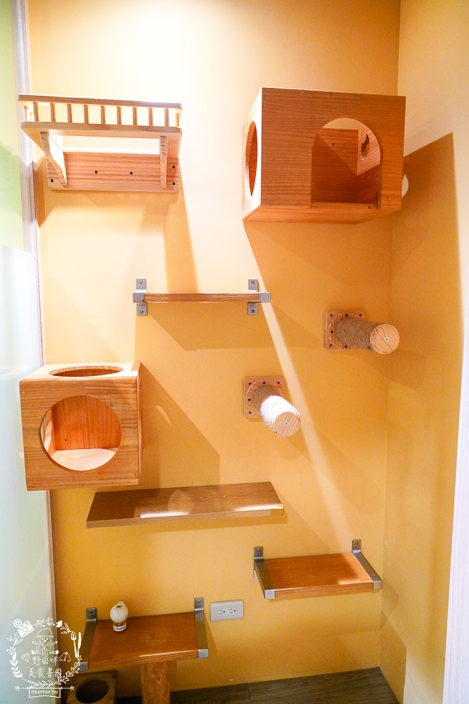 高雄河堤商圈美食餐廳推薦！三民區蔬食料理與複合式料理｜寵物住宿｜氣球派對｜藝術美學｜按摩舒壓｜