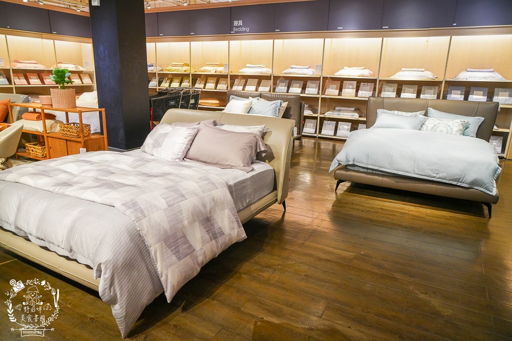 特力家居高雄館週年慶開跑啦!9/28六-11/03日~包羅萬象的寢具+沙發+家電+香氛+桌椅全包!家居慶典滿額抽雲朵按摩椅!