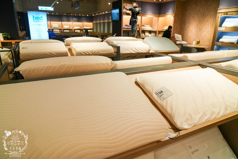 特力家居高雄館週年慶開跑啦!9/28六-11/03日~包羅萬象的寢具+沙發+家電+香氛+桌椅全包!家居慶典滿額抽雲朵按摩椅!