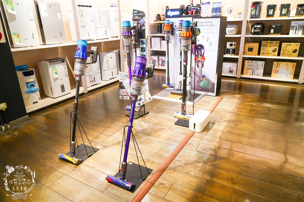 特力家居高雄館週年慶開跑啦!9/28六-11/03日~包羅萬象的寢具+沙發+家電+香氛+桌椅全包!家居慶典滿額抽雲朵按摩椅!