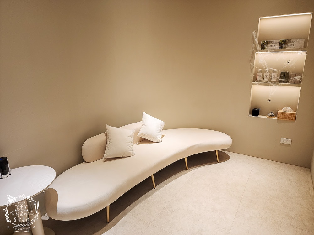 夏沐妍皮膚管理中心(高雄前金店)|水飛梭深層清潔超舒適!清潔完保養品更好吸收~ - 第5張圖 夏沐妍皮膚管理中心(高雄前金店)|水飛梭深層清潔超舒適!清潔完保養品更好吸收~